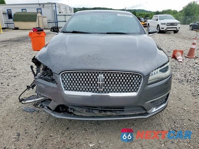 Piąte zdjęcie samochodu w środku: 2017 LINCOLN MKZ RESERVE VIN:3LN6L5E97HR610958 - miniatura