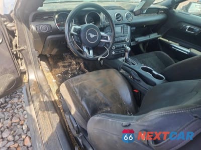 Zdjęcie 8 z 12 samochodu: 2018 FORD MUSTANG VIN:1FA6P8TH6J5185753 - miniatura