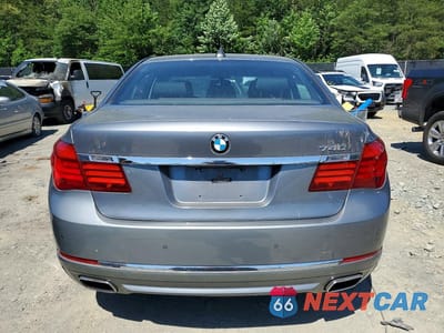 Zdjęcie 6 z 13 samochodu: 2014 BMW 740 I VIN:WBAYA6C54ED144335 - miniatura
