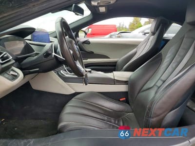 Zdjęcie 7 z 12 samochodu: 2020 BMW I8 VIN:WBY2Z4C00L7F60776 - miniatura
