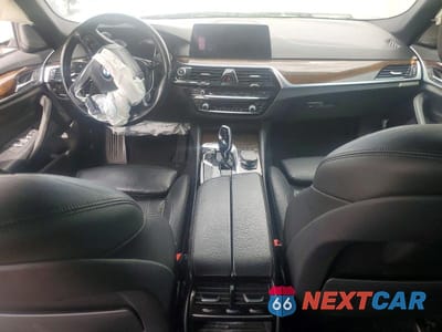Zdjęcie 8 z 12 samochodu: 2017 BMW 530 I VIN:WBAJA5C3XHWA35030 - miniatura