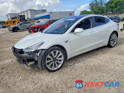 2018 TESLA MODEL 3 5YJ3E1EA4JF154686 - główne zdjęcie licytacji z USA - miniatura