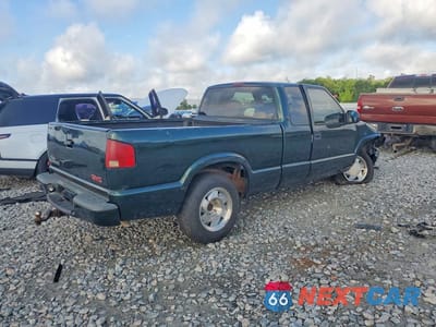 Trzecie zdjęcie samochodu z tyłu: 2002 GMC SONOMA VIN:1GTCS195828178707 - miniatura