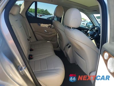 Zdjęcie 11 z 13 samochodu: 2021 MERCEDES-BENZ GLC 300 4MATIC VIN:W1N0G8EB6MF894425 - miniatura