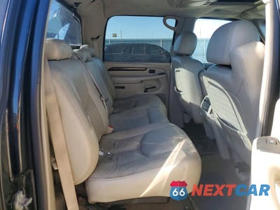Zdjęcie 10 z 12 samochodu: 2005 CADILLAC ESCALADE VIN:3GYEK62N25G160406 - miniatura