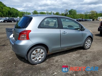Trzecie zdjęcie samochodu z tyłu: 2008 TOYOTA YARIS BASE VIN:JTDJT923185172284 - miniatura