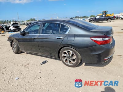 Drugie zdjęcie samochodu z przodu: 2017 HONDA ACCORD EXL VIN:1HGCR2F8XHA045840 - miniatura