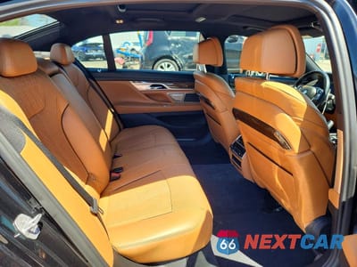 Zdjęcie 10 z 13 samochodu: 2018 BMW 750 XI VIN:WBA7F2C56JG424269 - miniatura