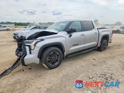 2025 TOYOTA TUNDRA LIMITED 5TFWA5DB2SX254416 - główne zdjęcie licytacji z USA - miniatura