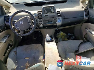 Zdjęcie 8 z 12 samochodu: 2005 TOYOTA PRIUS BASE VIN:JTDKB20U553050979 - miniatura