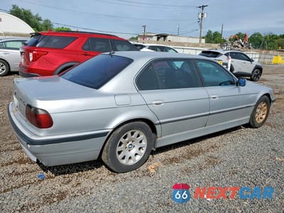 Trzecie zdjęcie samochodu z tyłu: 2001 BMW 740 IL VIN:WBAGH83491DP33823 - miniatura