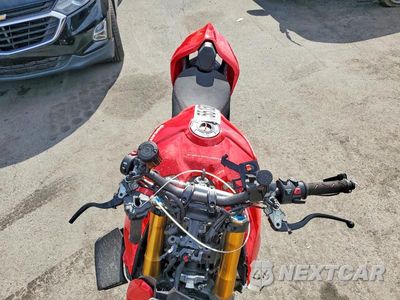 Piąte zdjęcie samochodu w środku: 2021 DUCATI STREETFIGHTER V4 VIN:ZDMFAKNWXMB006709 - miniatura