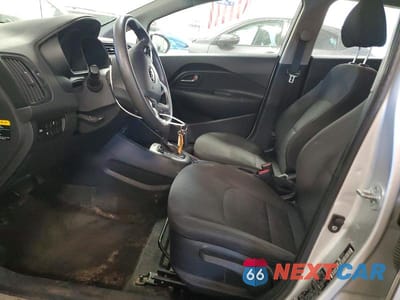 Zdjęcie 7 z 13 samochodu: 2013 KIA RIO LX VIN:KNADM4A37D6278979 - miniatura