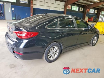 Trzecie zdjęcie samochodu z tyłu: 2017 HYUNDAI SONATA SE VIN:5NPE24AF0HH535497 - miniatura
