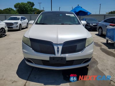 Piąte zdjęcie samochodu w środku: 2013 LINCOLN MKT VIN:2LMHJ5FK0DBL51839 - miniatura