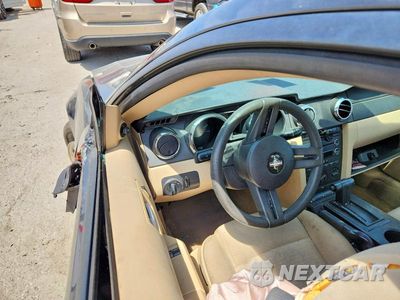 Zdjęcie 8 z 12 samochodu: 2008 FORD MUSTANG VIN:1ZVHT80N685203572 - miniatura