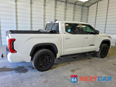 Trzecie zdjęcie samochodu z tyłu: 2024 TOYOTA TUNDRA SR5 VIN:5TFLA5DB1RX216706 - miniatura