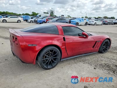 Trzecie zdjęcie samochodu z tyłu: 2010 CHEVROLET CORVETTE VIN:1G1YG2DW2A5100588 - miniatura