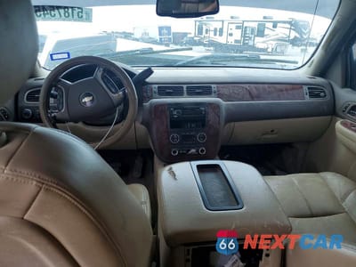 Zdjęcie 8 z 12 samochodu: 2009 CHEVROLET SILVERADO K3500 LTZ VIN:1GCJK93659F125721 - miniatura