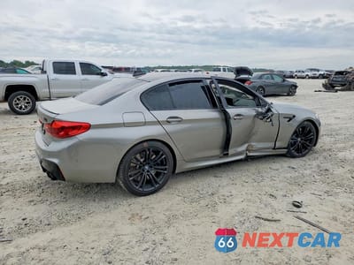 Trzecie zdjęcie samochodu z tyłu: 2020 BMW M5 BASE VIN:WBSJF0C09LCE55023 - miniatura