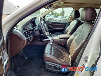 Zdjęcie 7 z 14 samochodu: 2014 BMW X5 SDRIVE35I VIN:5UXKR2C57E0H32250 - miniatura