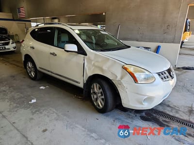 Czwarte zdjęcie samochodu z boku: 2012 NISSAN ROGUE S VIN:JN8AS5MT8CW279378 - miniatura