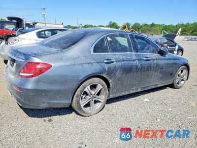 Trzecie zdjęcie samochodu z tyłu: 2020 MERCEDES-BENZ E 350 4MATIC VIN:WDDZF8EB6LA709308 - miniatura