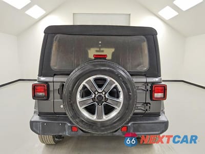 Zdjęcie 6 z 13 samochodu: 2018 JEEP WRANGLER UNLIMITED SAHARA VIN:1C4HJXENXJW331311 - miniatura
