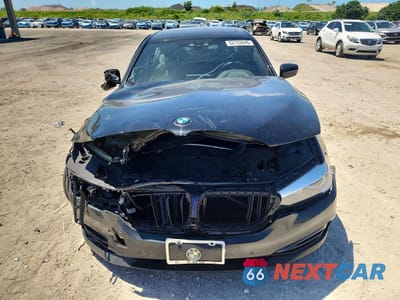 Piąte zdjęcie samochodu w środku: 2019 BMW 530 XI VIN:WBAJA7C53KG912842 - miniatura