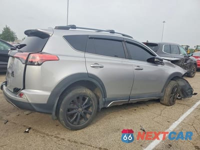 Trzecie zdjęcie samochodu z tyłu: 2018 TOYOTA RAV4 ADVENTURE VIN:2T3RFREV7JW823973 - miniatura