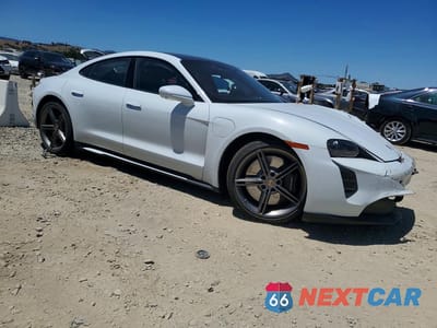 Czwarte zdjęcie samochodu z boku: 2020 PORSCHE TAYCAN 4S VIN:WP0AB2Y19LSA51600 - miniatura