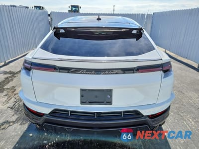 Zdjęcie 6 z 12 samochodu: 2024 LAMBORGHINI URUS PERFORMANTE VIN:ZPBUC3ZL3RLA34803 - miniatura