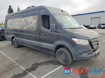 Czwarte zdjęcie samochodu z boku: 2019 MERCEDES-BENZ SPRINTER 2500 VIN:WD4PF1CD4KP180035 - miniatura