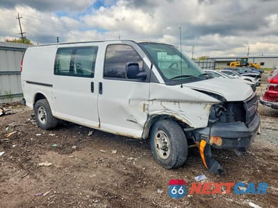 Czwarte zdjęcie samochodu z boku: 2005 CHEVROLET EXPRESS G3500 VIN:1GCHG35V951151201 - miniatura