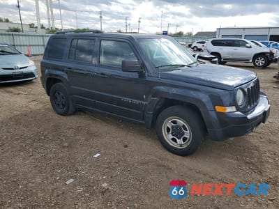 Czwarte zdjęcie samochodu z boku: 2014 JEEP PATRIOT SPORT VIN:1C4NJPBB2ED916253 - miniatura