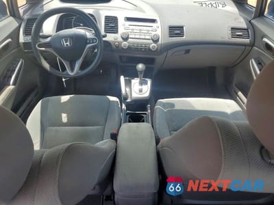 Zdjęcie 8 z 13 samochodu: 2010 HONDA CIVIC LX VIN:2HGFA1F55AH318212 - miniatura