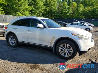 Czwarte zdjęcie samochodu z boku: 2010 INFINITI FX35 BASE VIN:JN8AS1MW2AM852402 - miniatura