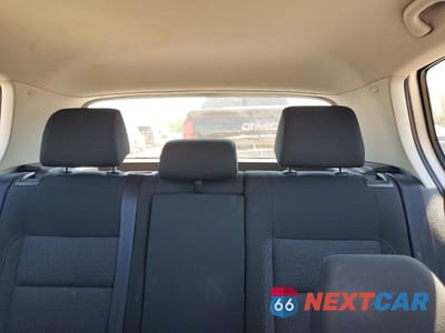 Zdjęcie 10 z 13 samochodu: 2014 VOLKSWAGEN GOLF VIN:WVWDB7AJ5EW011818 - miniatura