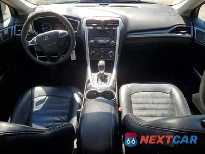 Zdjęcie 8 z 12 samochodu: 2016 FORD FUSION SE VIN:3FA6P0HDXGR377920 - miniatura