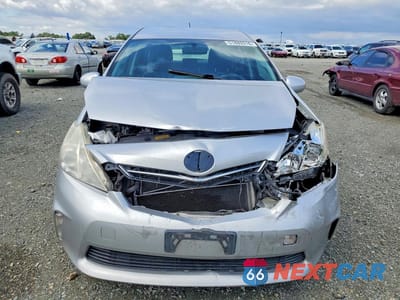 Piąte zdjęcie samochodu w środku: 2012 TOYOTA PRIUS V THREE VIN:JTDZN3EU3C3132887 - miniatura