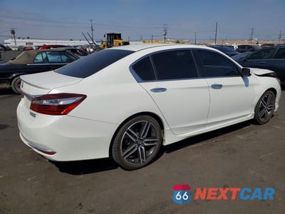 Trzecie zdjęcie samochodu z tyłu: 2017 HONDA ACCORD SPORT SPECIAL EDITION VIN:1HGCR2F1XHA098167 - miniatura
