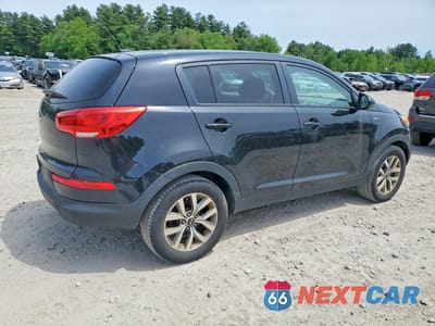 Trzecie zdjęcie samochodu z tyłu: 2016 KIA SPORTAGE LX VIN:KNDPBCACXG7864798 - miniatura