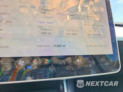 Zdjęcie 9 z 12 samochodu: 2020 TESLA MODEL Y VIN:5YJYGDEE7LF040611 - miniatura