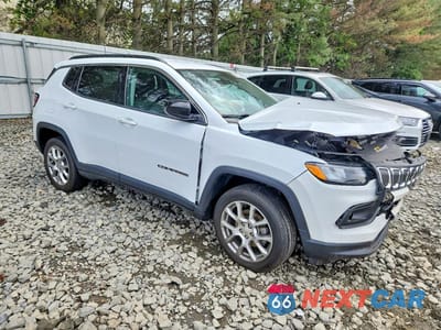 Czwarte zdjęcie samochodu z boku: 2022 JEEP COMPASS LATITUDE LUX VIN:3C4NJDFB6NT172465 - miniatura