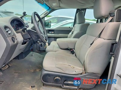 Zdjęcie 7 z 13 samochodu: 2007 FORD F150 VIN:1FTRX12W37NA54660 - miniatura