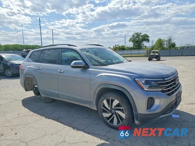 Czwarte zdjęcie samochodu z boku: 2024 VOLKSWAGEN ATLAS SE W/TECH VIN:1V2KR2CA4RC562640 - miniatura