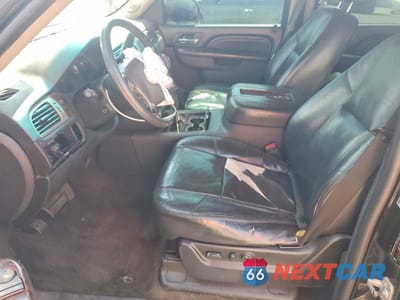 Zdjęcie 7 z 14 samochodu: 2010 GMC YUKON DENALI VIN:1GKUCEEF4AR263984 - miniatura