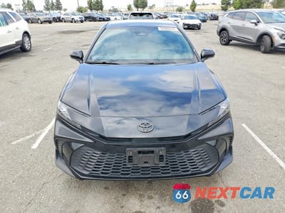 Piąte zdjęcie samochodu w środku: 2025 TOYOTA CAMRY SE VIN:4T1DAACK0SU539632 - miniatura