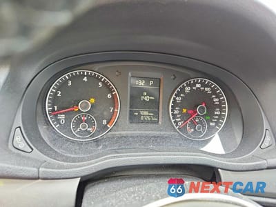 Zdjęcie 9 z 12 samochodu: 2015 VOLKSWAGEN PASSAT S VIN:1VWAT7A36FC101769 - miniatura