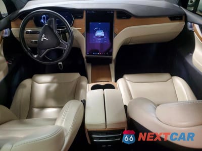 Zdjęcie 8 z 13 samochodu: 2019 TESLA MODEL X VIN:5YJXCAE20KF197164 - miniatura